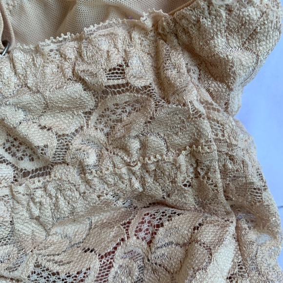 Lace Bralettes - Picture 6 of 7